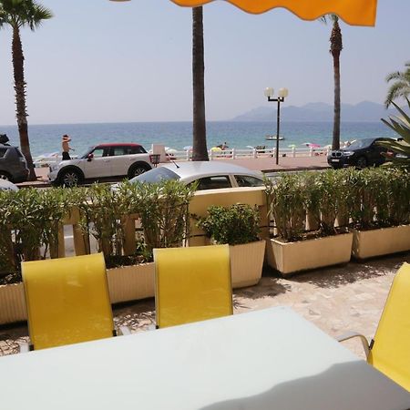 Plage du Midi Cannes Extérieur photo