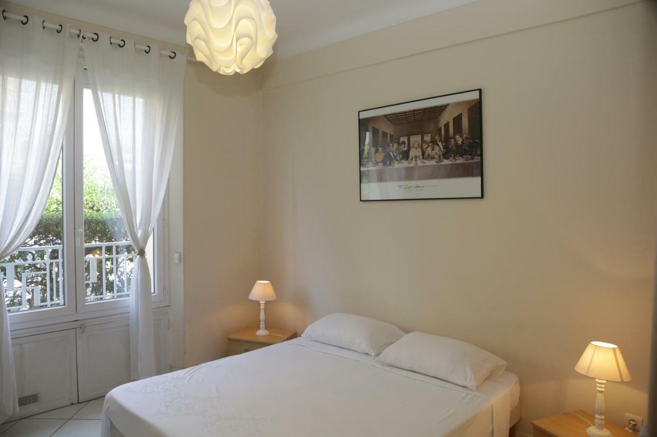 Plage du Midi Cannes Extérieur photo